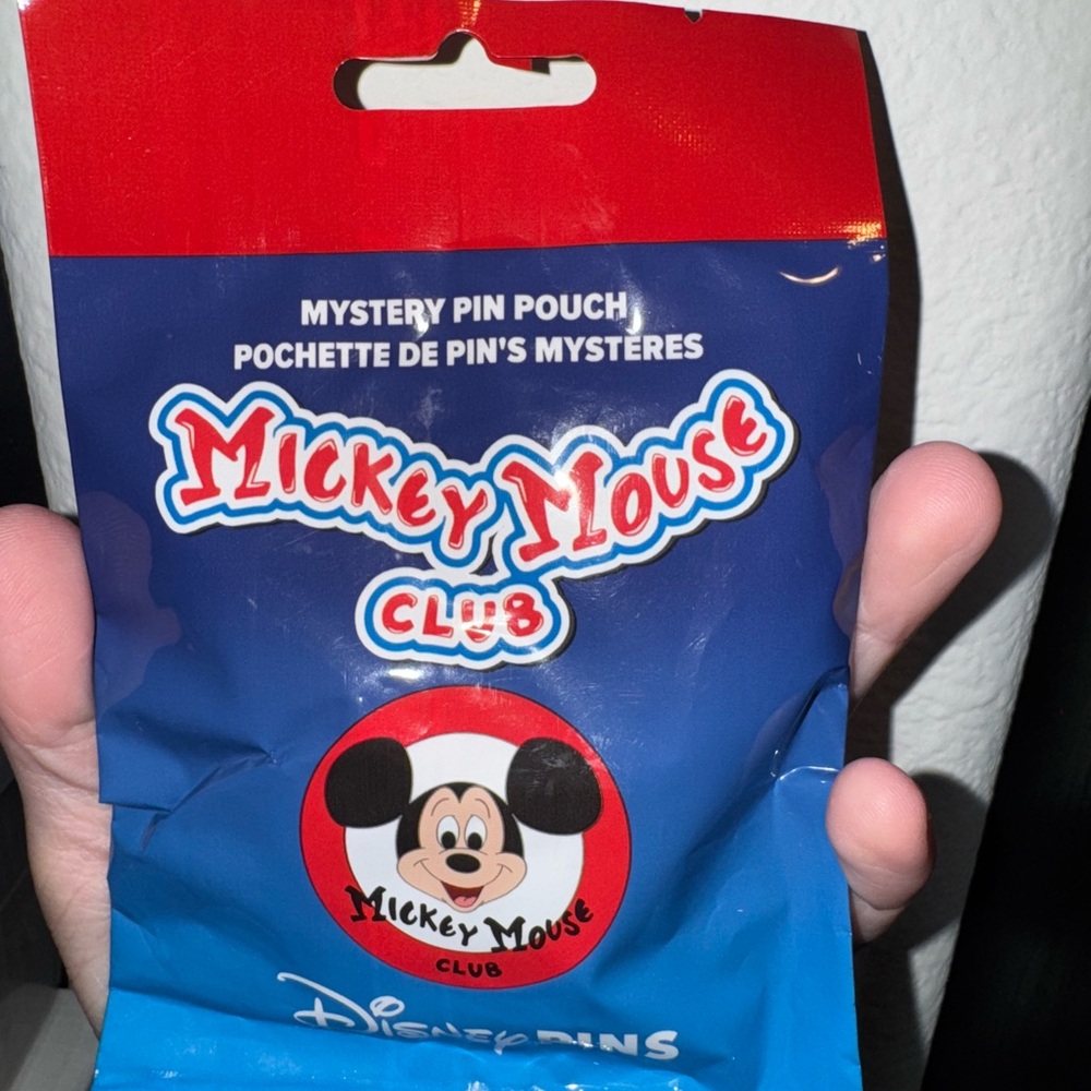 Mickey Mouse Club Mystery Pin Pouch Disney pin